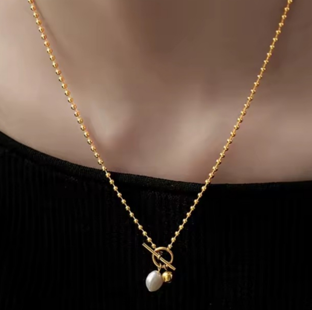 18 Kt Gold Over Titanium Necklace With Pearl